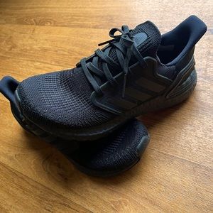 🖤ADIDAS ULTRABOOST 20 🖤
